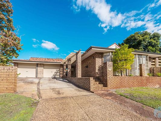 24 Whittaker Cres, Bull Creek, WA 6149