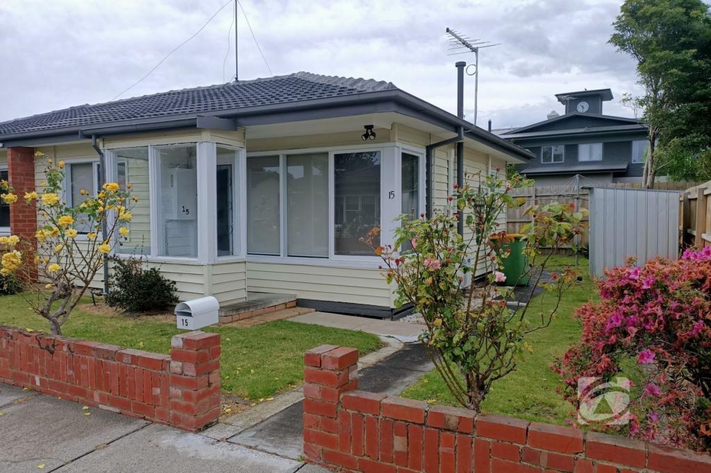 15 Dame Pattie Ave, Pakenham, VIC 3810