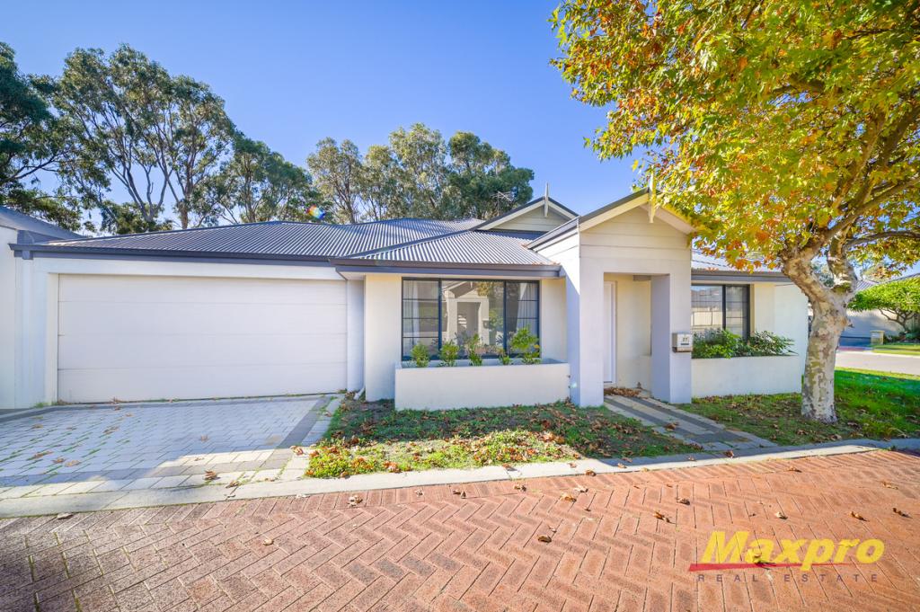 27 YAROOMBA PL, CLARKSON, WA 6030