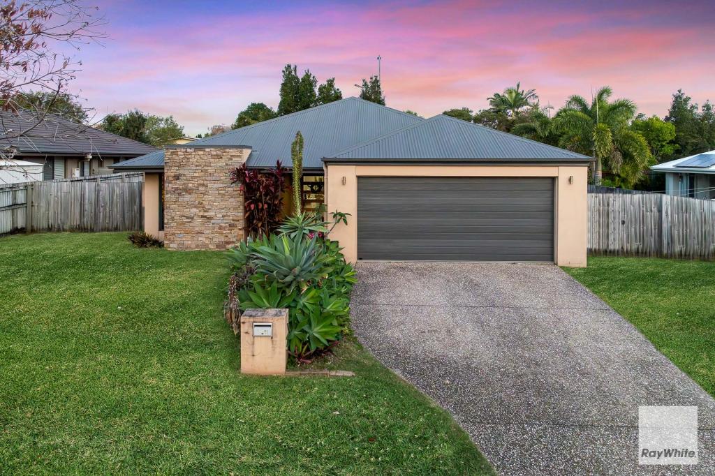 11 Lois Pl, Redland Bay, QLD 4165