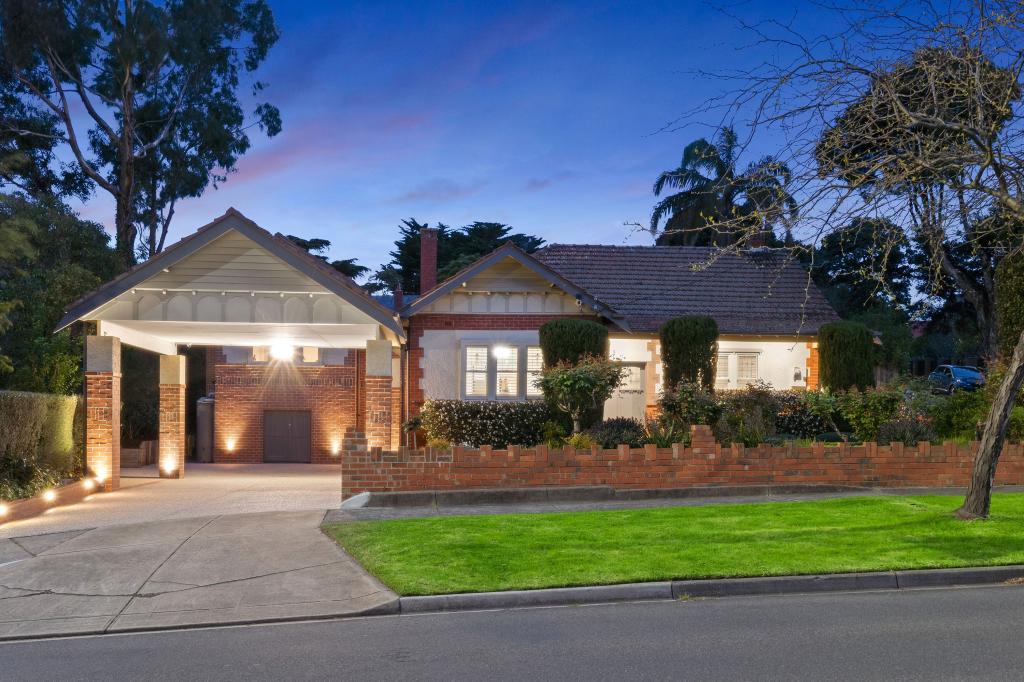 8 Great Valley Rd, Glen Iris, VIC 3146