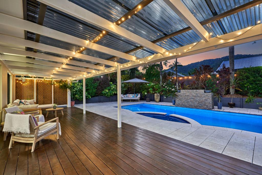 4a Keirle Ave, Whitfield, QLD 4870