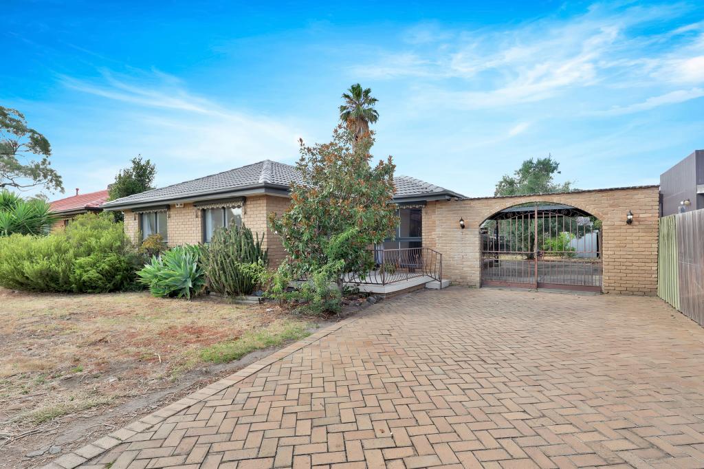 17 Galilee Cres, Mill Park, VIC 3082