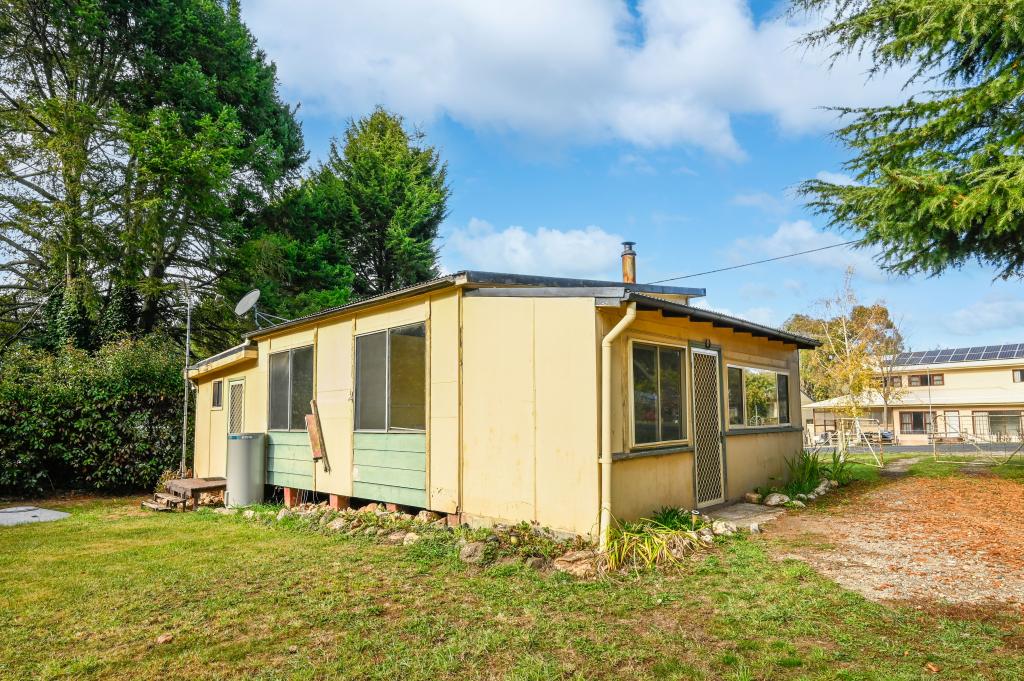 6 Dog Rocks Rd, Black Springs, NSW 2787