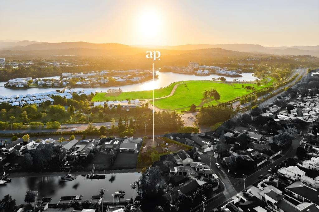 728 Nerang Broadbeach Rd, Carrara, QLD 4211