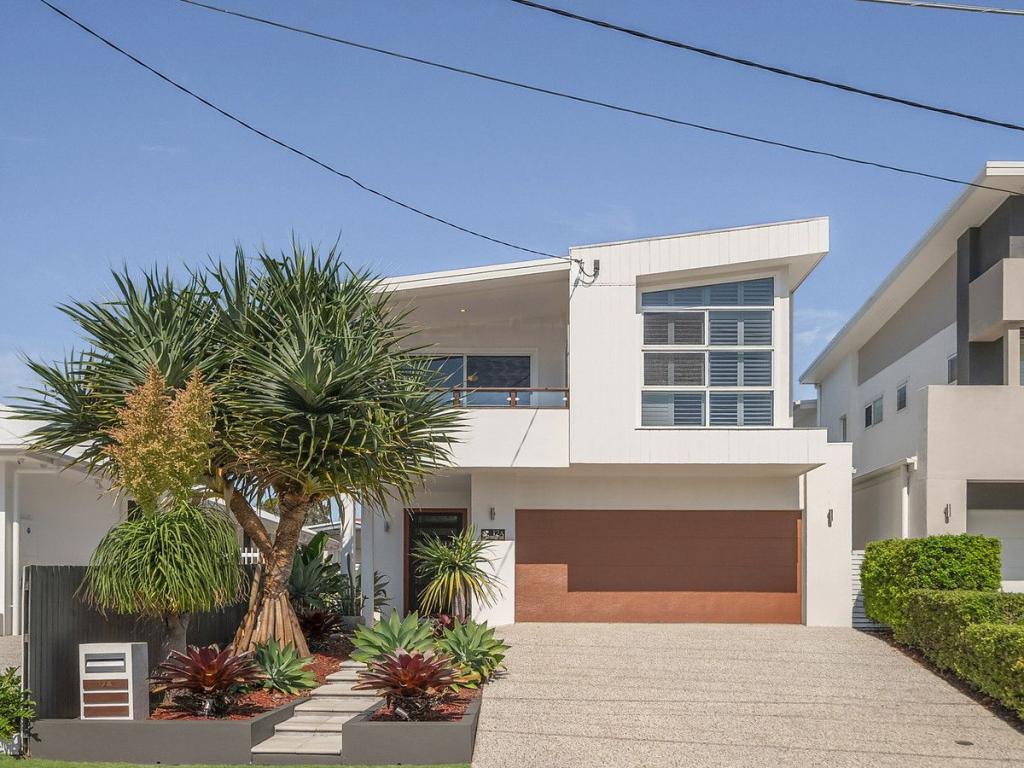 12a Palmtree Ave, Scarborough, QLD 4020