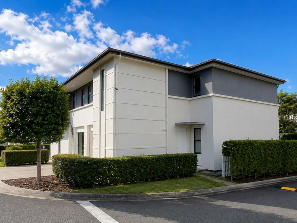 2 Bourton Rd, Merrimac, QLD 4226