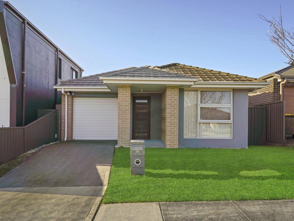 18 Glycine St, Denham Court, NSW 2565