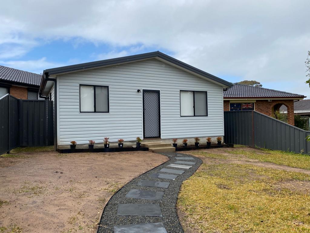 37a Alamein Rd, Bossley Park, NSW 2176