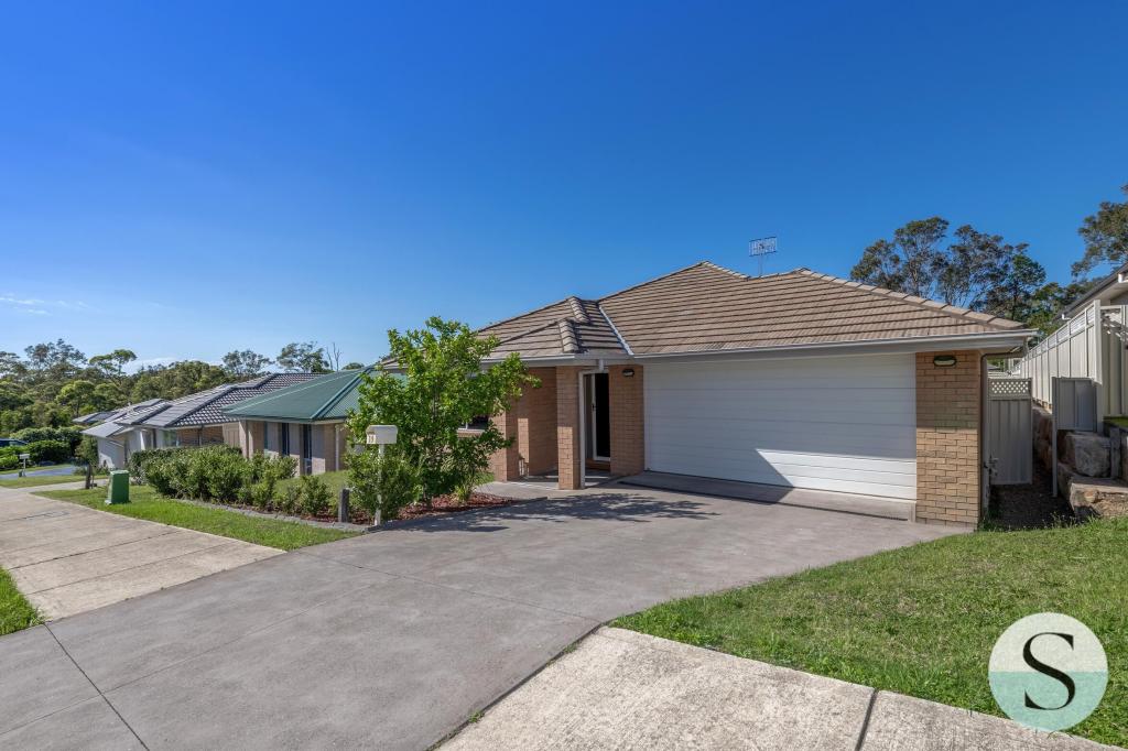 19 Goorangai Cl, Wadalba, NSW 2259