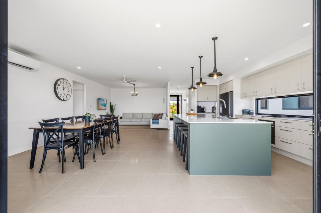 21 Cato Dr, Pelican Waters, QLD 4551