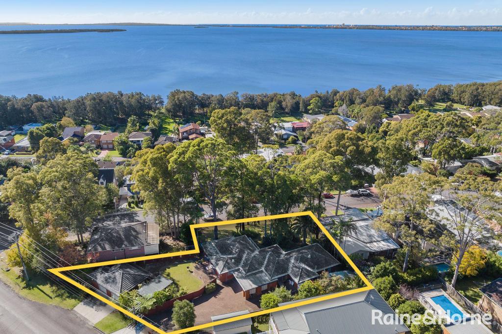 34-34a Donegal Rd, Berkeley Vale, NSW 2261