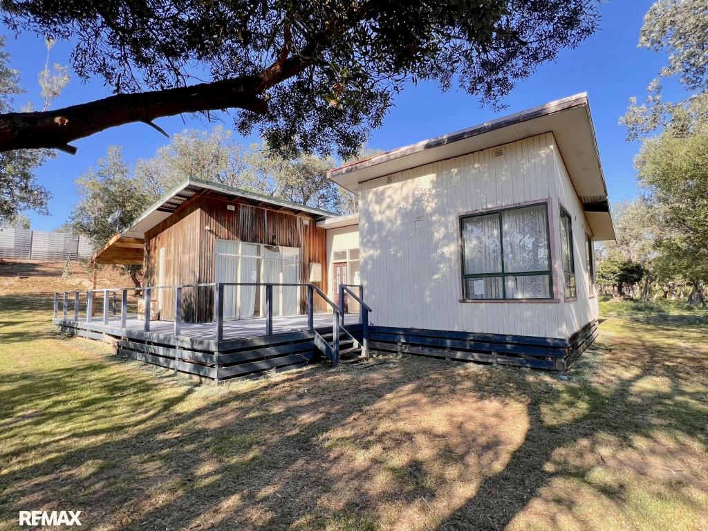 105 Fifth Ave, Paradise Beach, VIC 3851