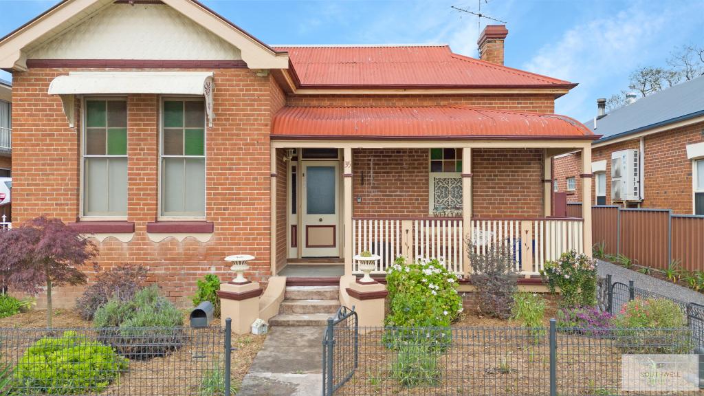 35 Church St, West Tamworth, NSW 2340