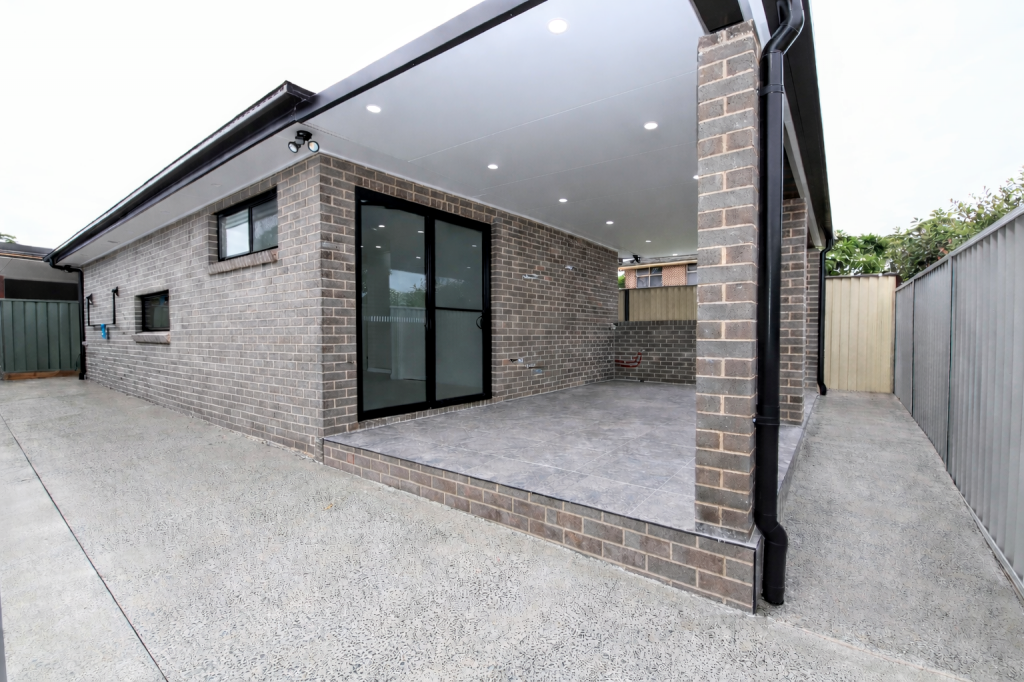 187a Rex Rd, Georges Hall, NSW 2198