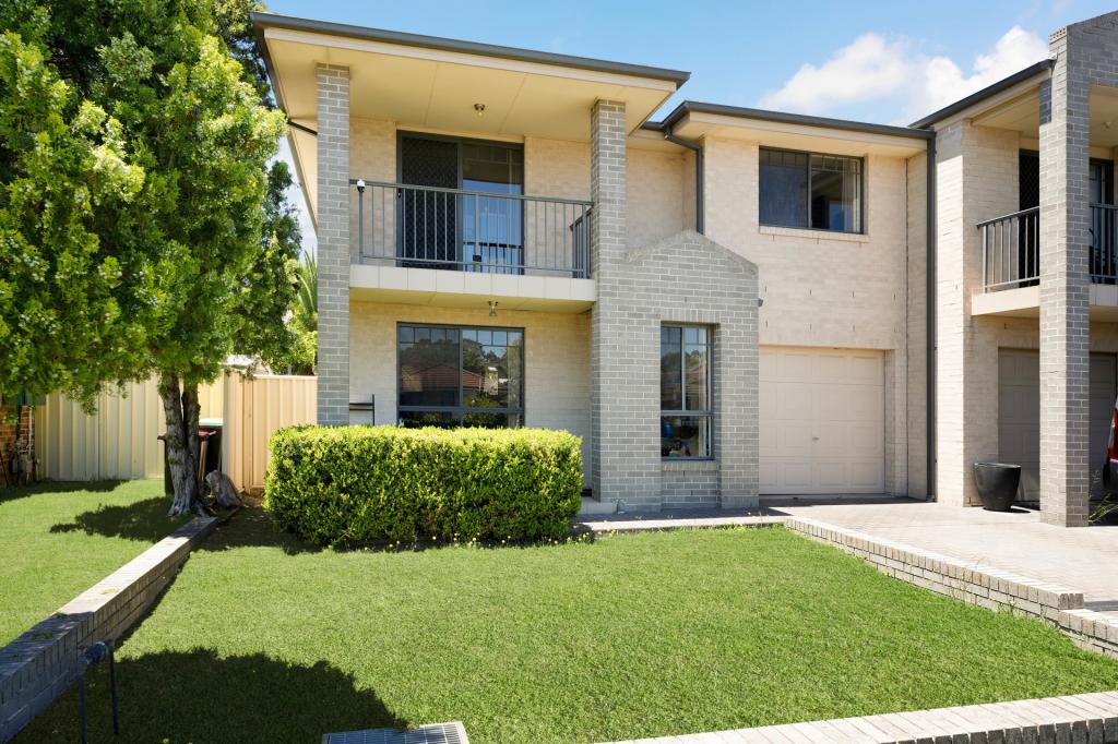16A WELLWOOD AVE, MOOREBANK, NSW 2170