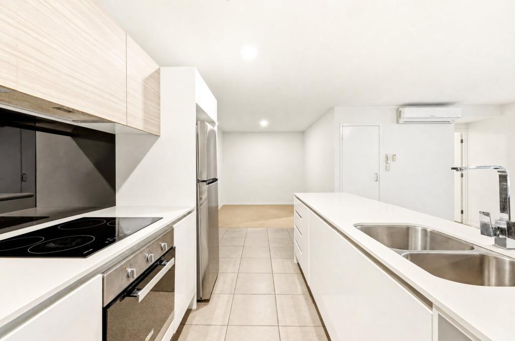 2201/1-7 Waterford Ct, Bundall, QLD 4217