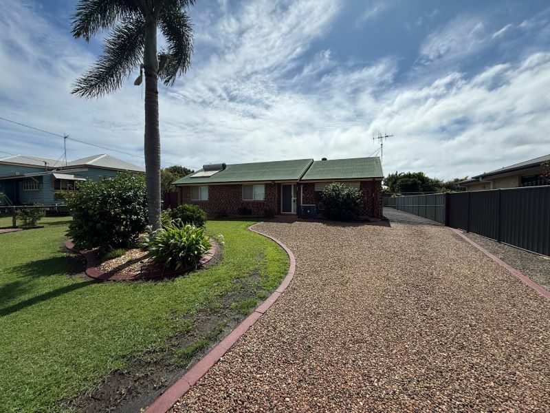 70 Burnett Heads Rd, Burnett Heads, QLD 4670