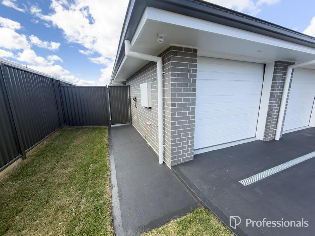 2/33 Garden St, Kootingal, NSW 2352