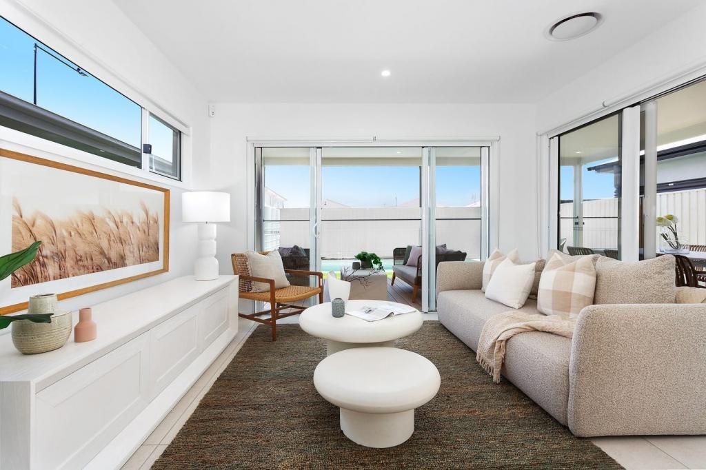 14 Sunflower Cres, Nirimba, QLD 4551