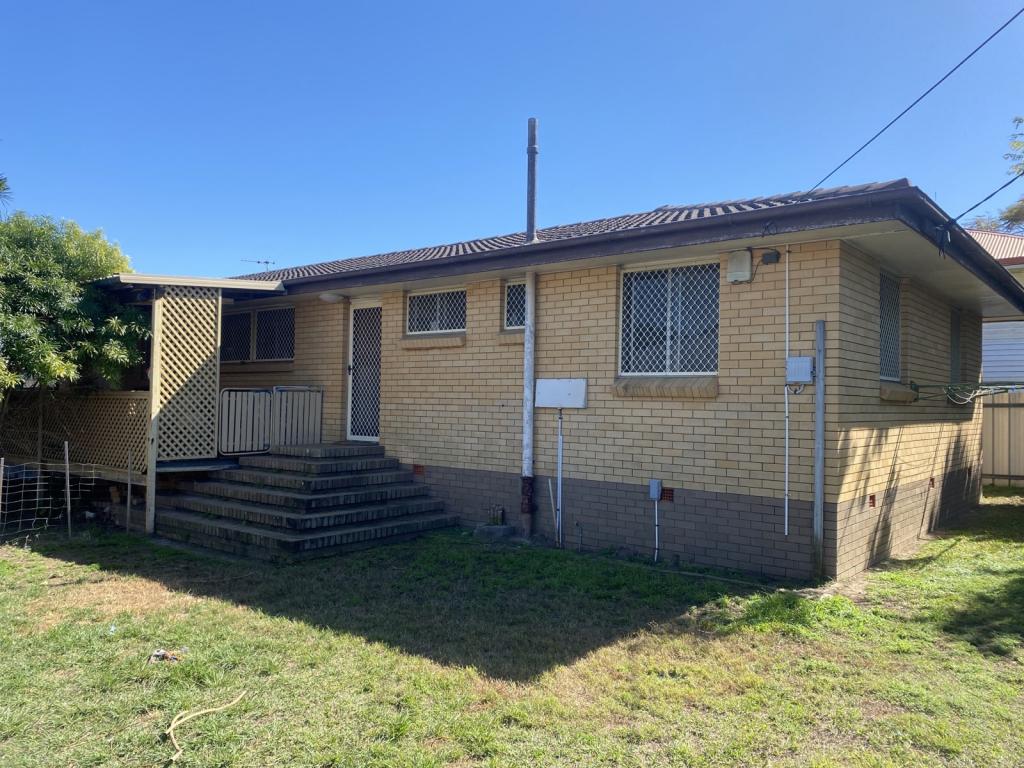 181 Oxley Ave, Woody Point, QLD 4019