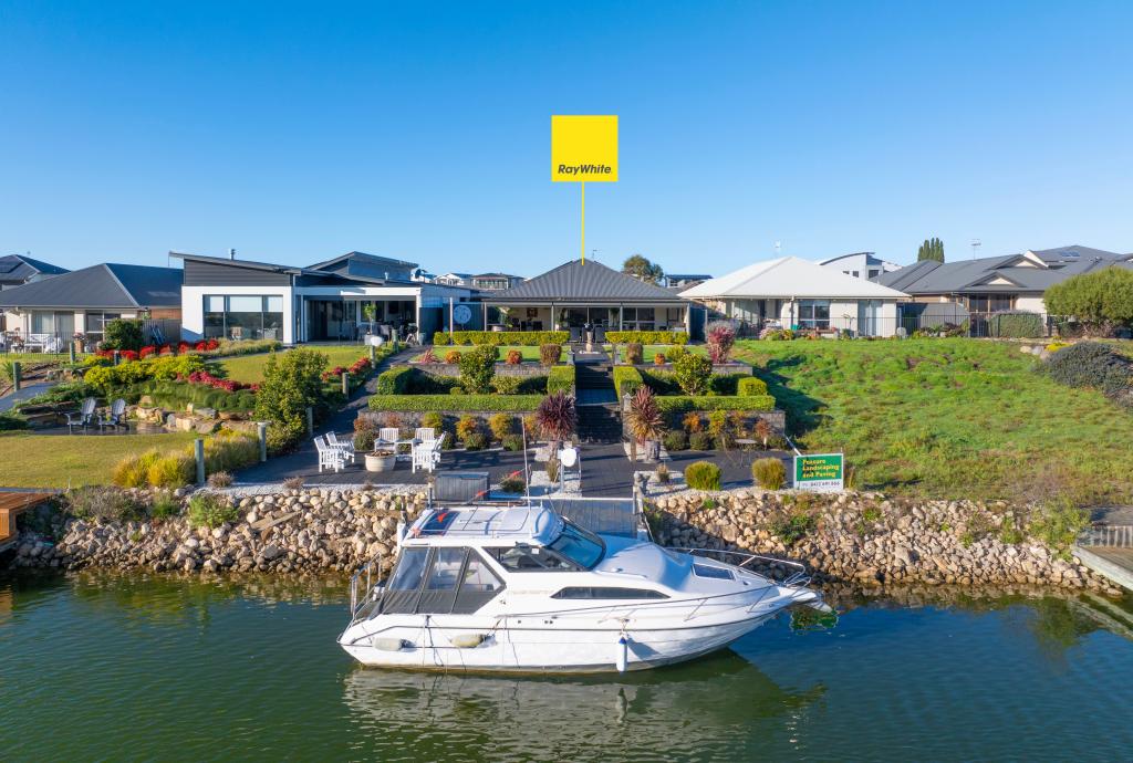 24 Blanche Pde, Hindmarsh Island, SA 5214