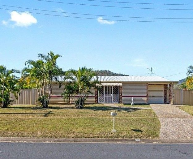 2 Lorrikeet Ct, Norman Gardens, QLD 4701