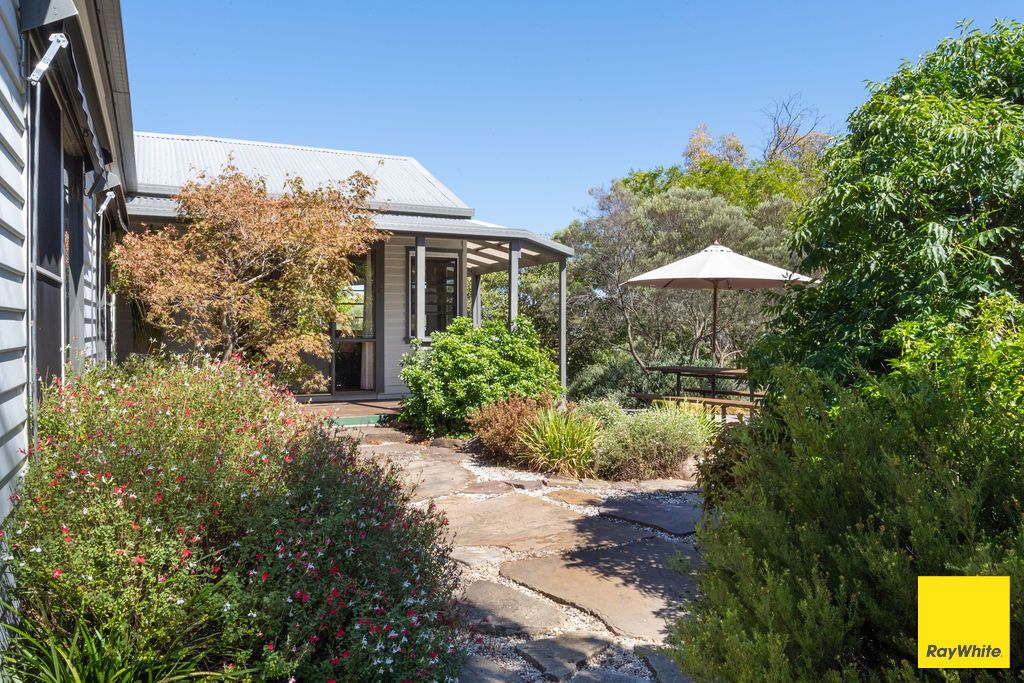 625 MACS REEF RD, BYWONG, NSW 2621