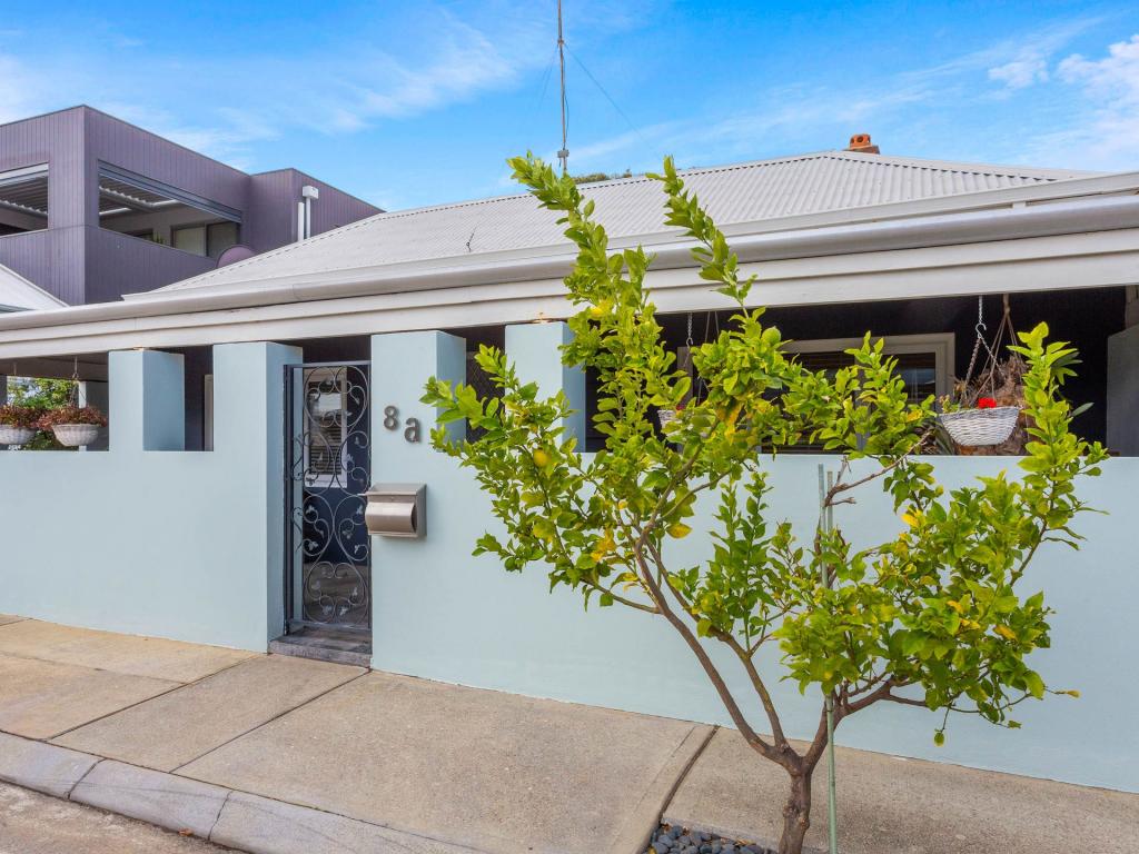 8a Baker St, Fremantle, WA 6160