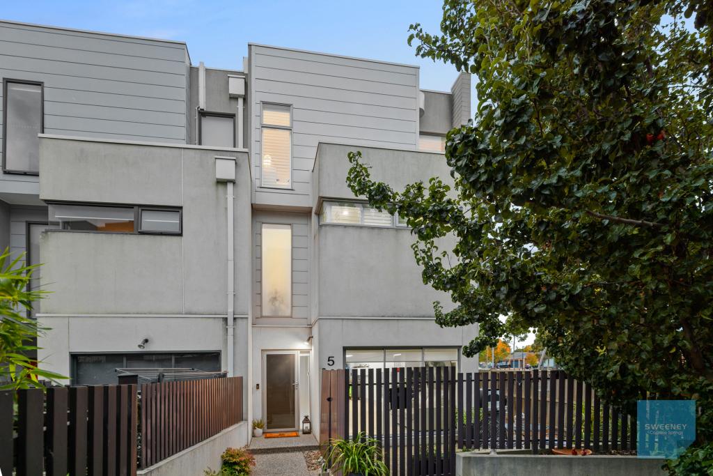 5/25 Boathouse Dr, Caroline Springs, VIC 3023