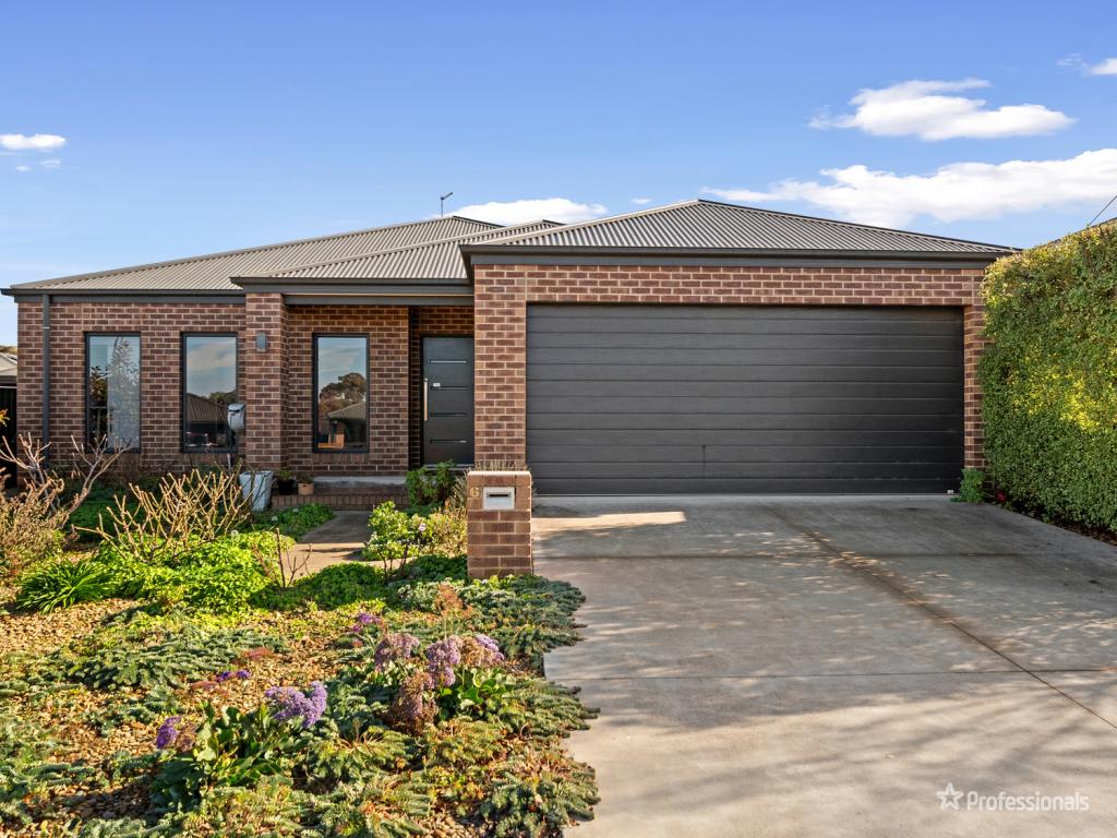 1/6 Shamrock Ct, Maryborough, VIC 3465