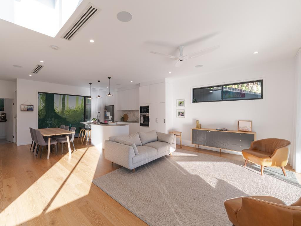 46 Rosewood St, Bardon, QLD 4065