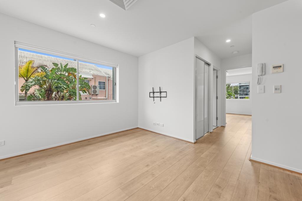 8/21 MANNING ST, MILTON, QLD 4064