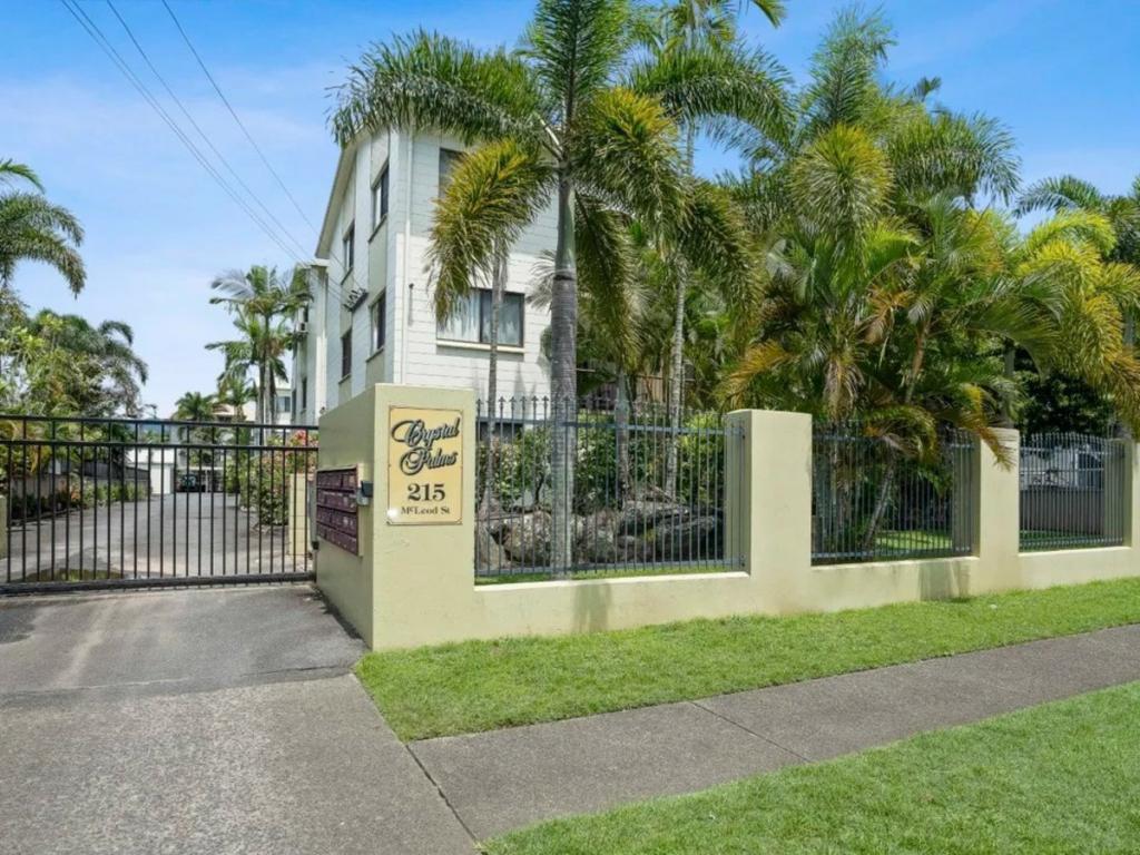 15/215 Mcleod St, Cairns North, QLD 4870