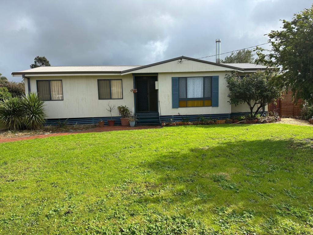 10 HAESE ST, MOUNT BARKER, WA 6324