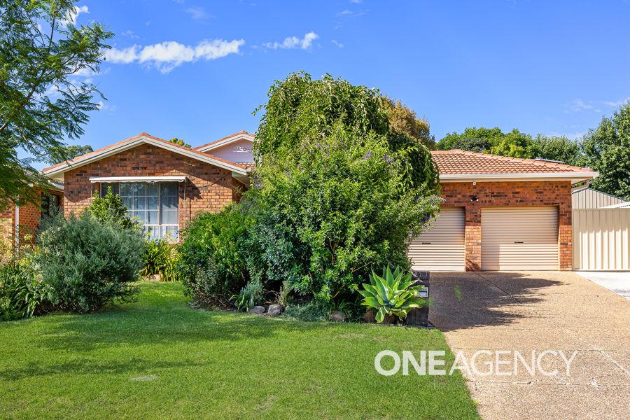 27 Berembee Rd, Bourkelands, NSW 2650