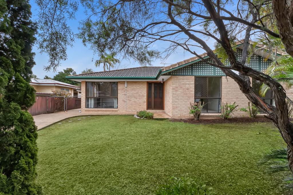 32 Muirlea St, Oxley, QLD 4075