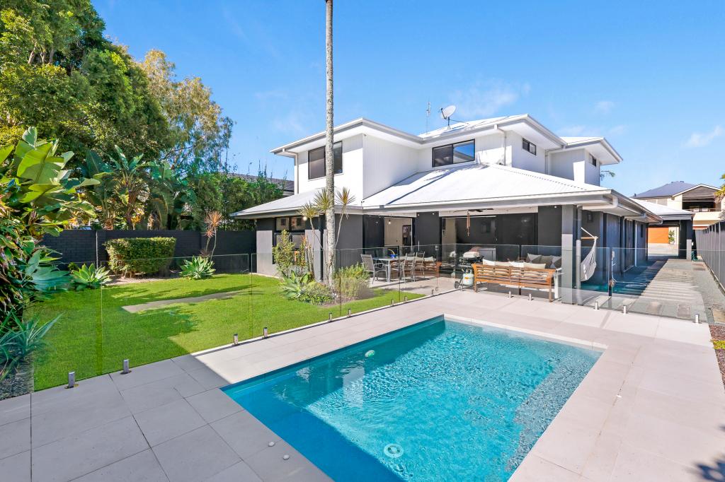 29 Shoveller Ave, Paradise Point, QLD 4216