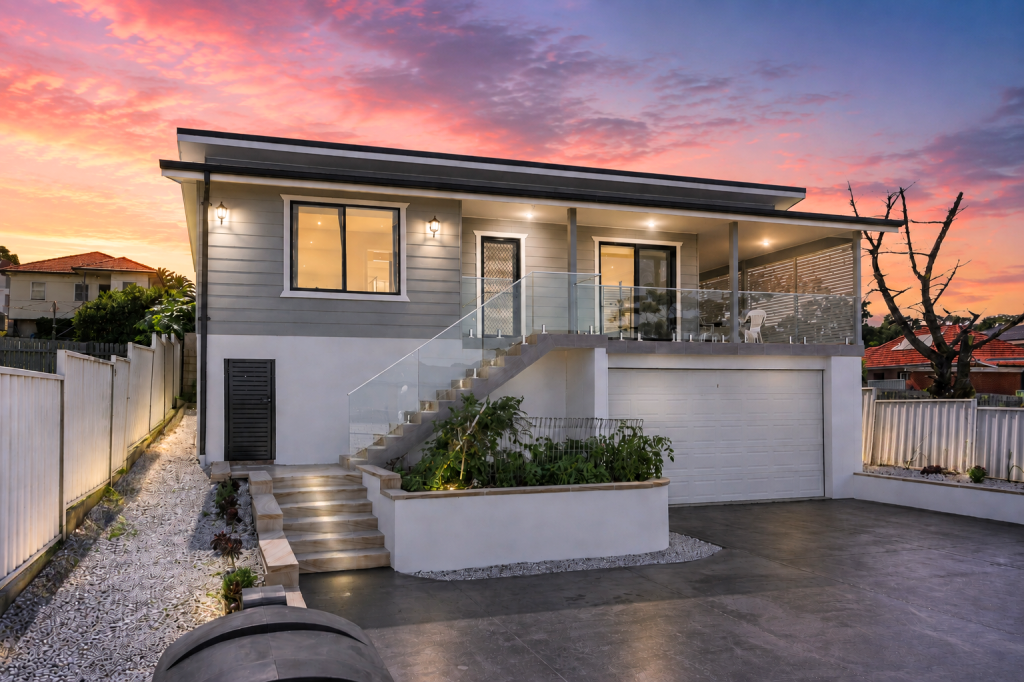 328 Northcliffe Dr, Lake Heights, NSW 2502