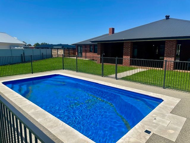 1 Adam Cl, Mulwala, NSW 2647