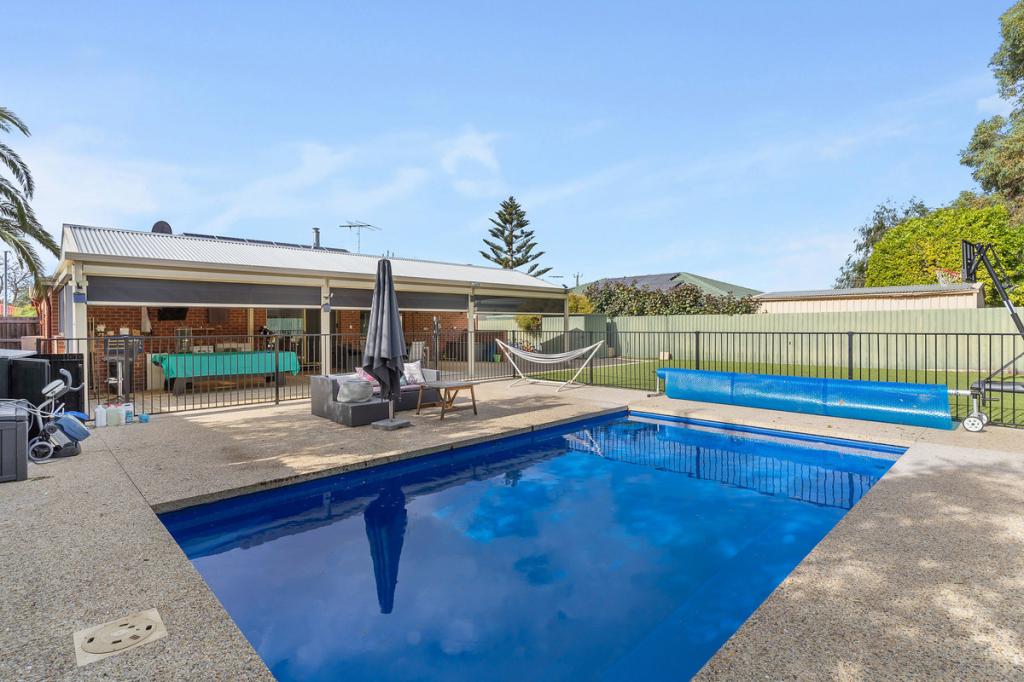 3 Leeder St, Safety Bay, WA 6169