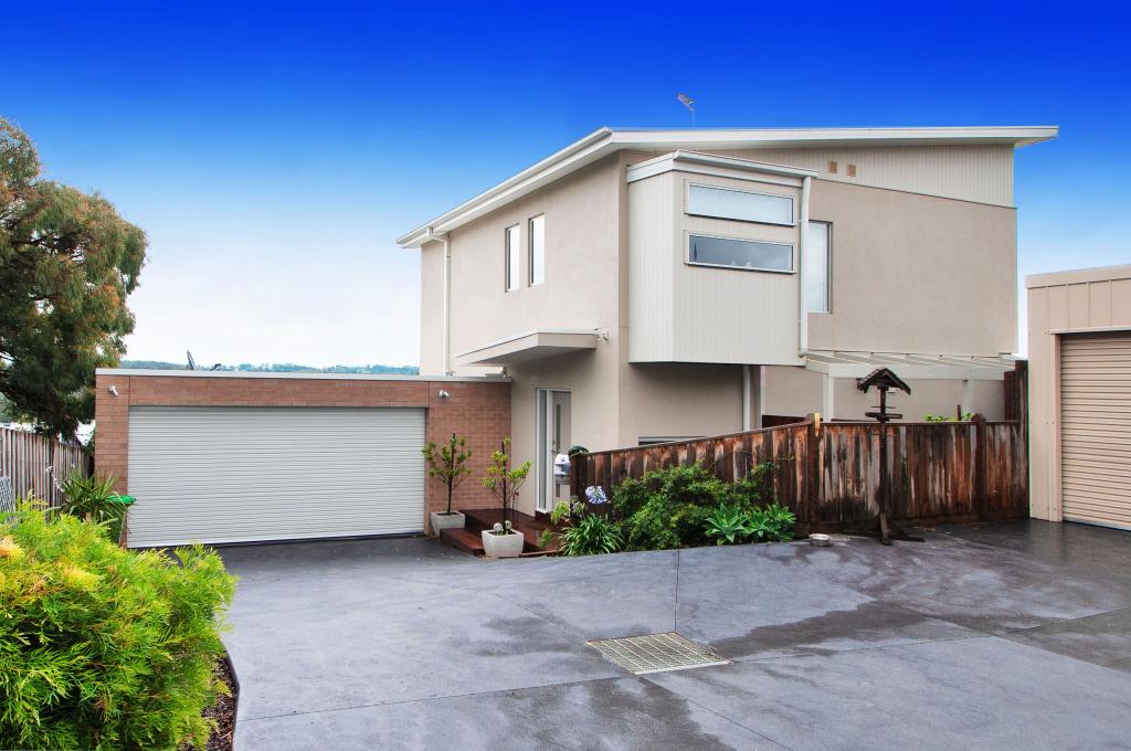 31a Hedwig Dr, Mooroolbark, VIC 3138