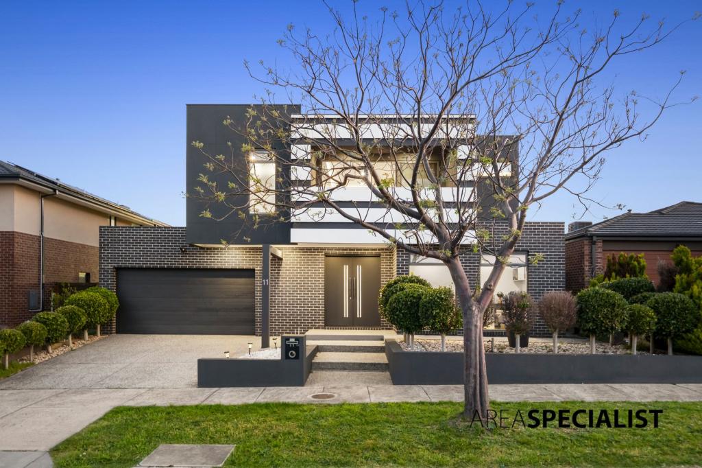 11 PAMPLONA WAY, CLYDE NORTH, VIC 3978