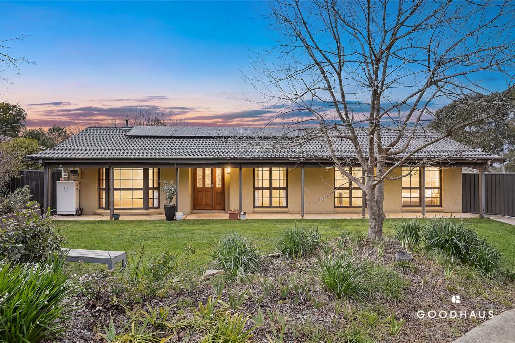 9 Whitelegge Cl, Florey, ACT 2615