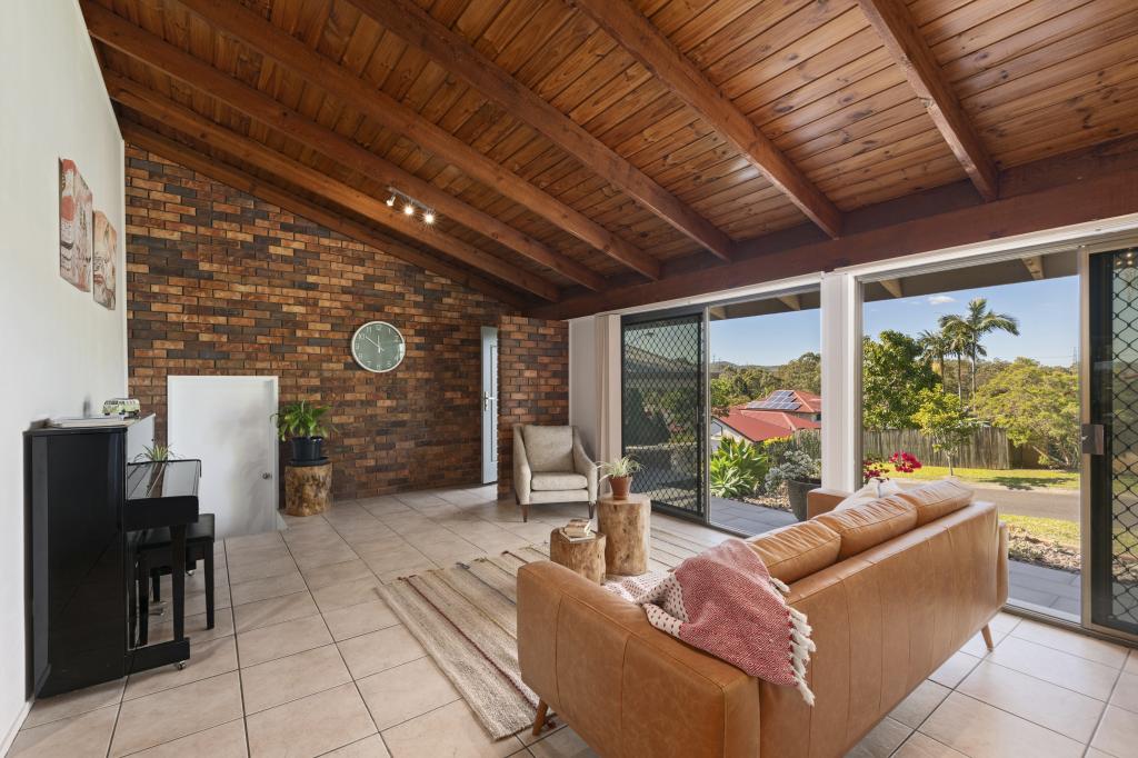 2 Hythe St, Mansfield, QLD 4122