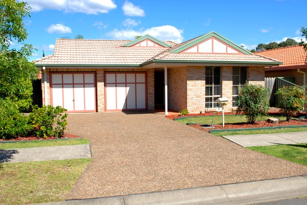 5 Cressbrook Dr, Wattle Grove, NSW 2173