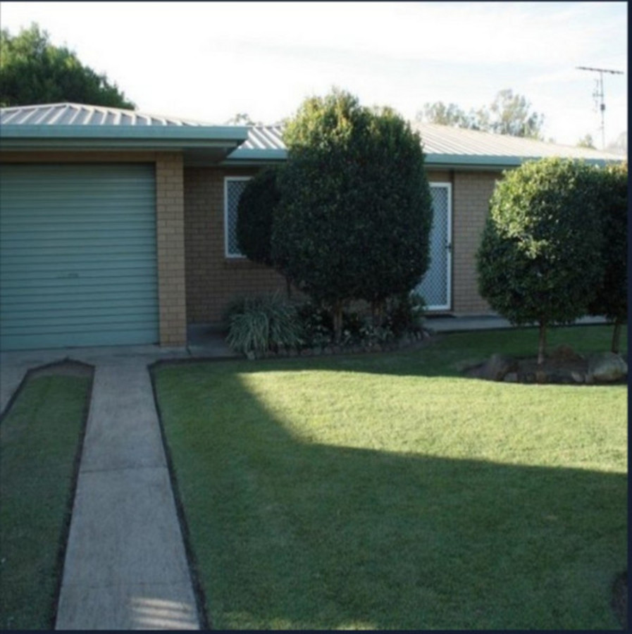 27 Dwyer St, Gatton, QLD 4343