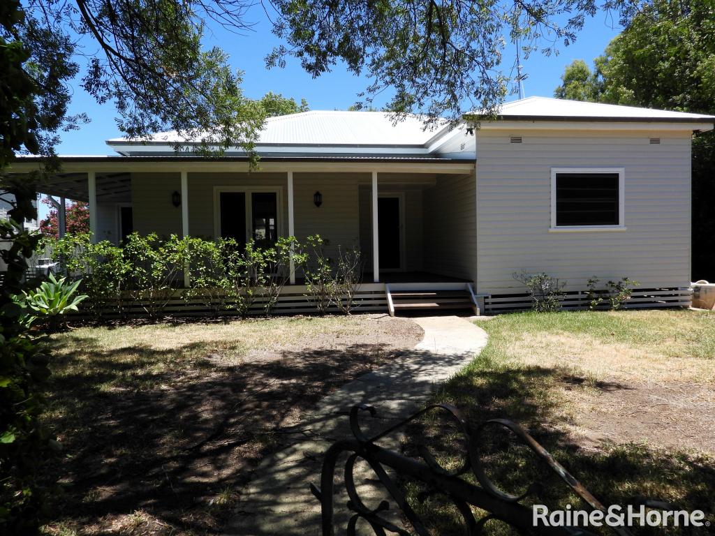 41 Edward St, Moree, NSW 2400