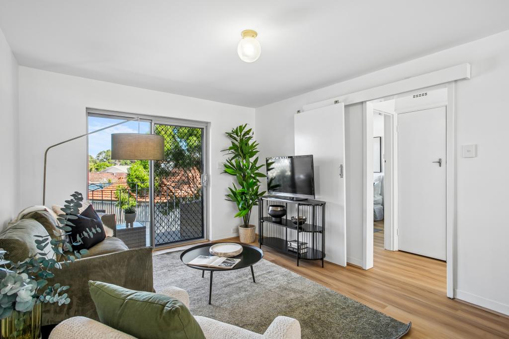 1/35 Osborne Pl, Stirling, WA 6021