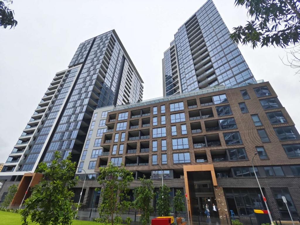 A1603/15-17 Columbia Lane, Homebush, NSW 2140